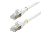 Nätverkskabel - StarTech.com 50cm CAT6a Ethernet Cable - 50 cm - white - Vit - 0.5m - NLWH-50C-CAT6A-PATCH