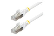 Nätverkskabel - StarTech.com 1.5m CAT6a Ethernet Cable - 1.5 m - white - Vit - 1m - NLWH-150-CAT6A-PATCH