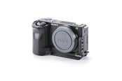 Foto & Video Tillbehör - Tilta L-Bracket Mounting Plate for Sony ZV-E10 - Black - TA-T56-LMP-B