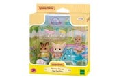 Docka, bamse och tillbehör - Sylvanian Families Nursery Friends -Pool Fun Trio - 5749