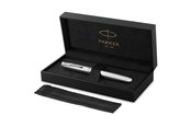 Skriv- och ritverktyg - Parker Sonnet Ciselé Special Edition Fountain Pen Palladium Finish Cap .Barrel and Trims Fine 18k Solid Gold Nib Black Ink and Convertor - 2209250