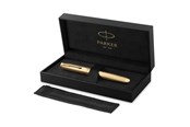 Skriv- och ritverktyg - Parker Sonnet Ciselé Special Edition Fountain Pen gold Finish Cap .Barrel and Trims Fine 18k Solid Gold Nib Black Ink and Convertor - 2209264