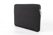 Väskor - Pomologic - Sleeve for MacBook Pro/Air 13 Black BULK - POM-MBPA13-201/BULK