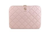 Väskor - GUESS Quilted 4G cover for a 14" laptop - pink - 3666339210878