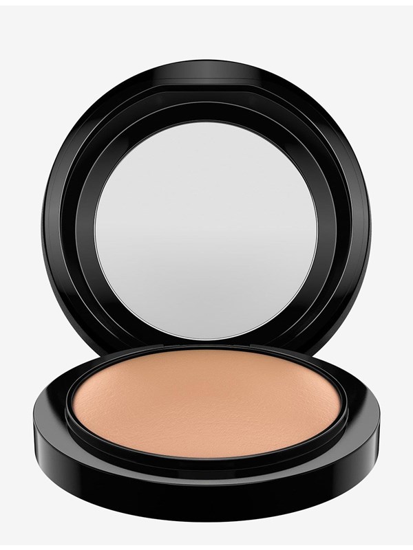 MAC Mineralize Skinfinish -  Medium Deep