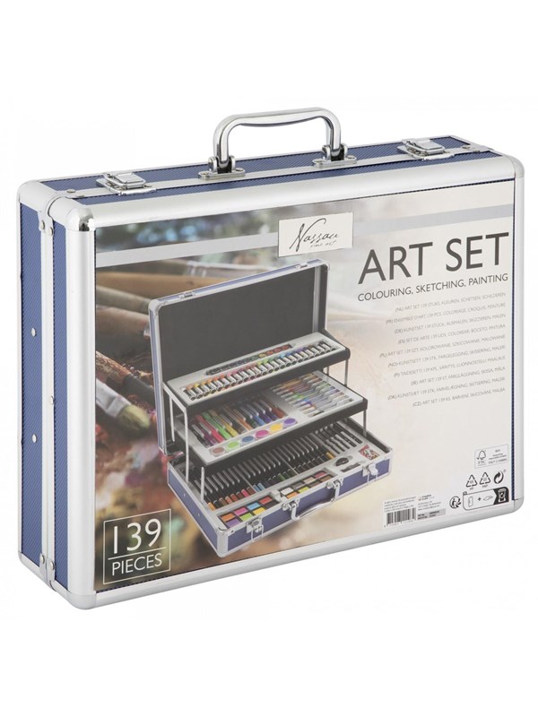 Nassau Art Set. 140 pieces in metal case.37.5*29