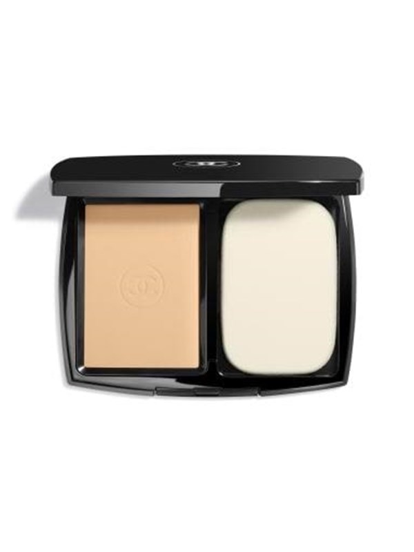 Chanel Ultra Le Teint Flawless Finish Compact Foundation