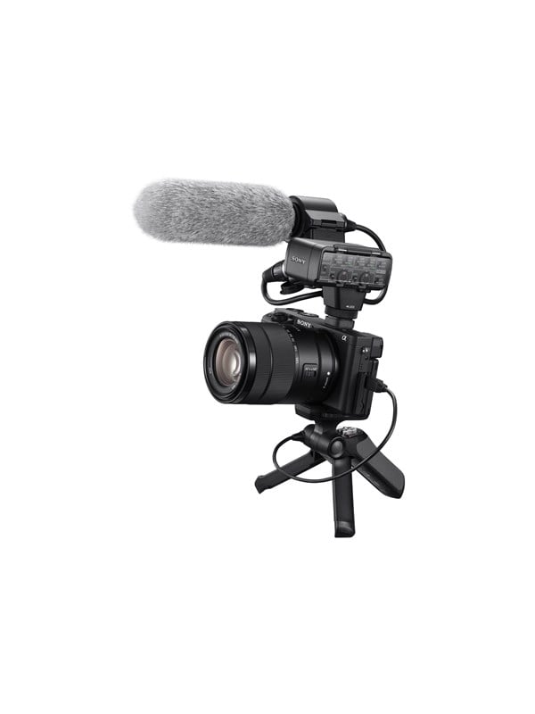 Produktfoto för Sony a6400 ILCE-6400M - Digitalkamera - spegellöst - 24.2 MP - APS-C - 4 K / 30 fps - 7.5x optisk zoom E 18-135mm OSS lins - Wi-Fi, NFC, Bluetooth - svart